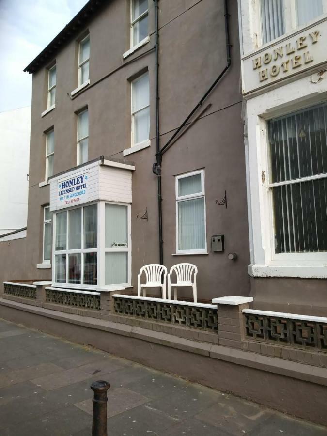 The Honley Hotel Blackpool Exteriör bild